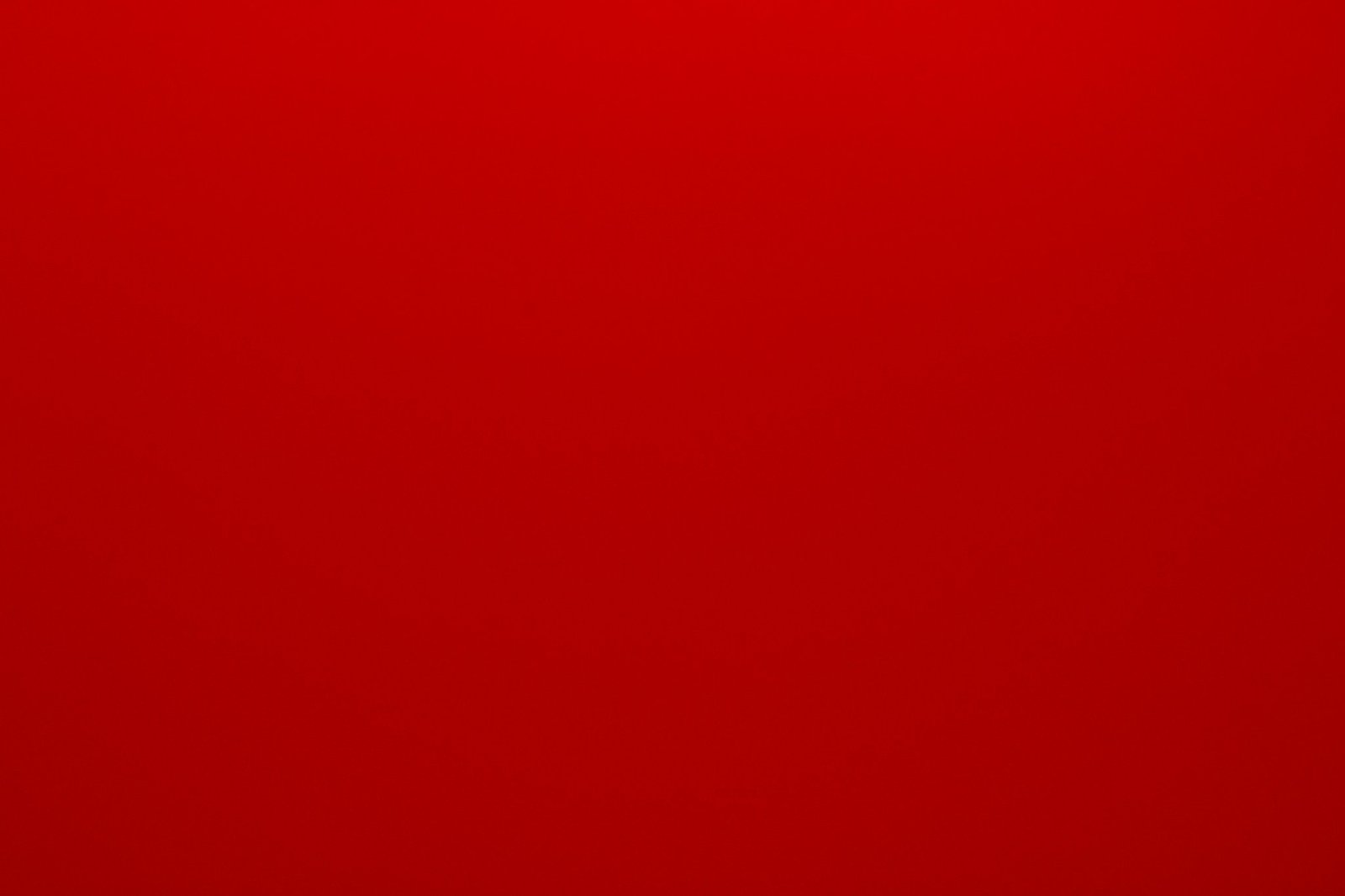 Before and after testimonial showcasing reduced hot flashes thanks to red clover usage