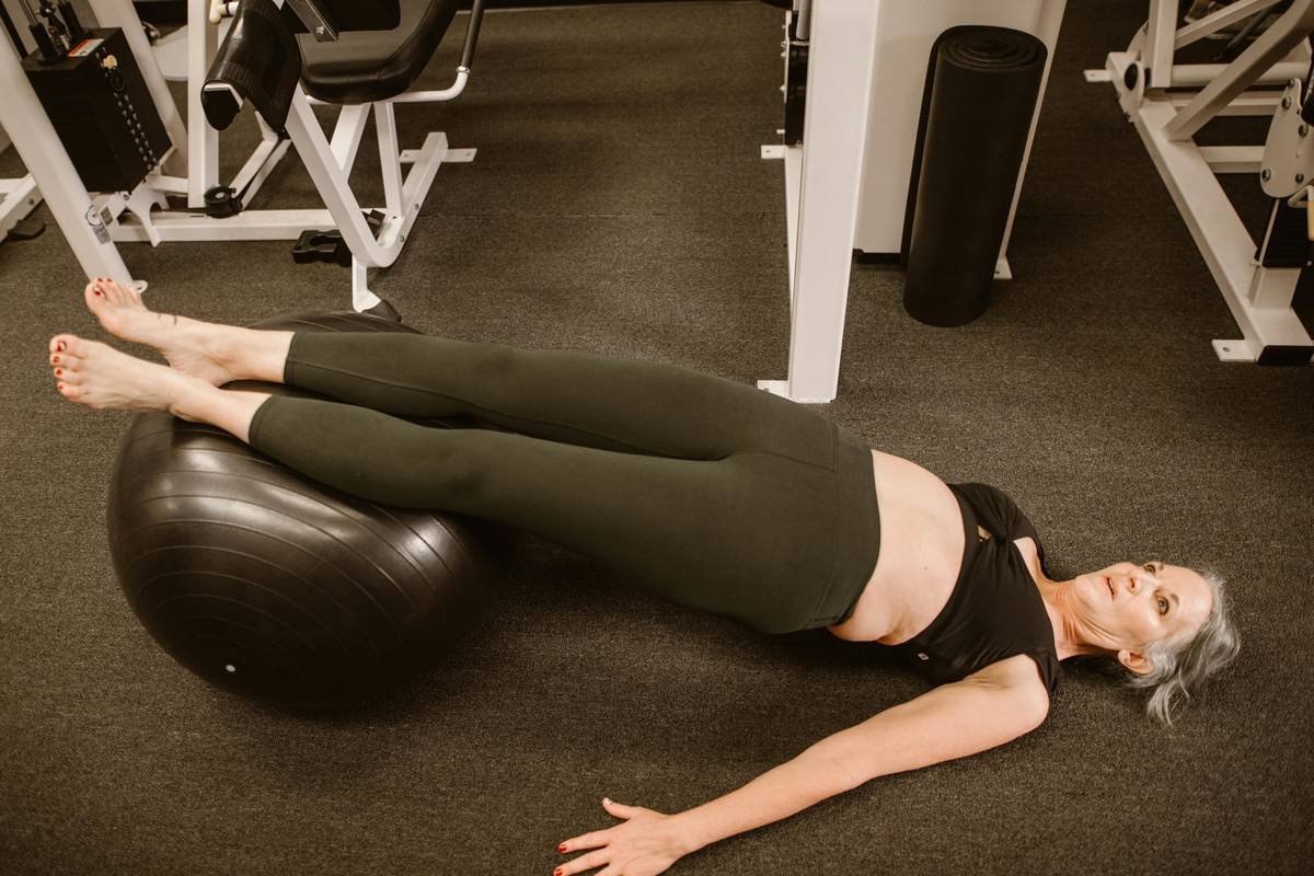 Before and after graphic showing Sarah's improvement in symptoms